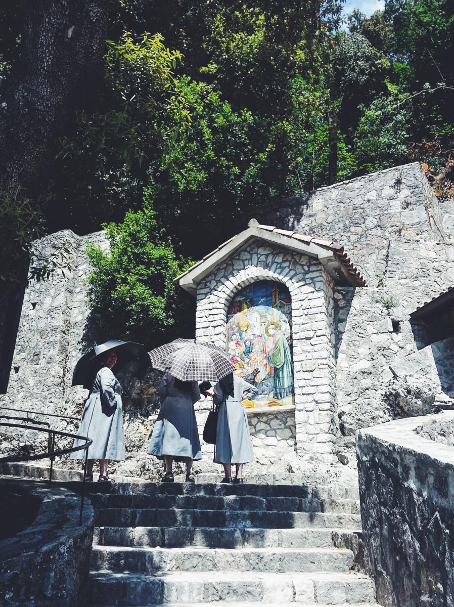 Nuns at Greccio